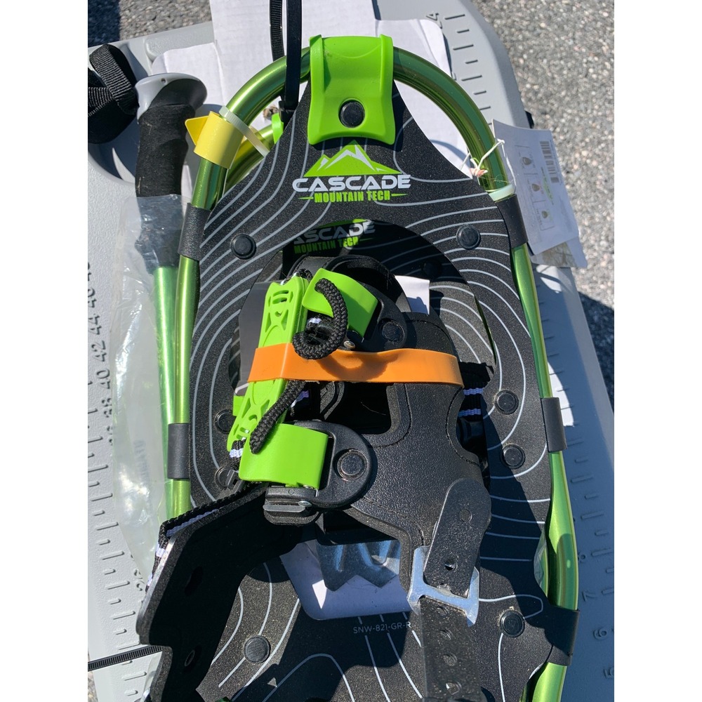 Cascade Mountain Tech 821 Snowshoe Kit Small Lime Green 150lb Capacity NEW